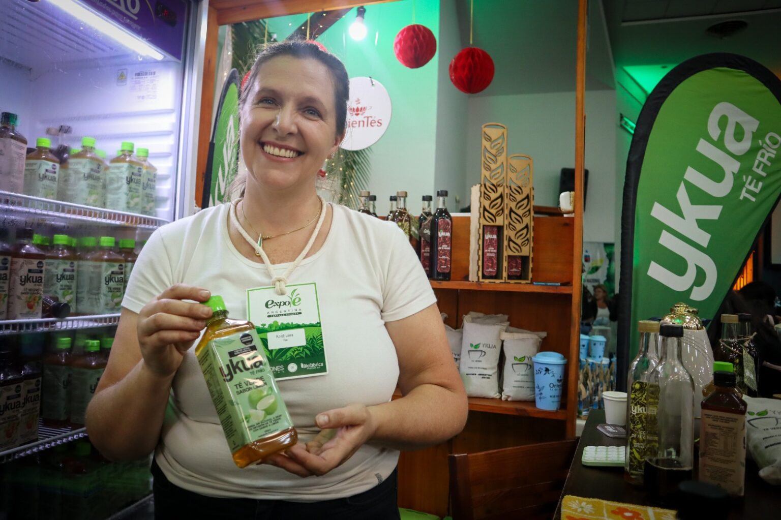 De Misiones al mundo: una emprendedora transforma el té y la yerba mate en infusiones frías listas para beber
